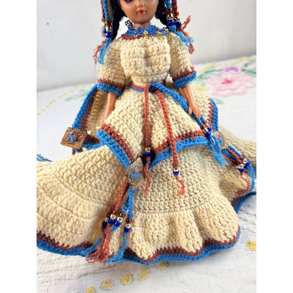 Vintage‎ Native American Style Doll Crochet Dress Collectible Souvenir Display - Picture 4 of 9